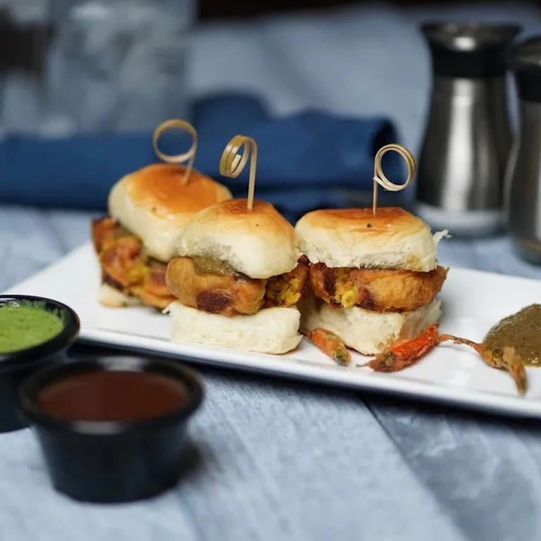 Freshly Baked Naan: A Taste of India